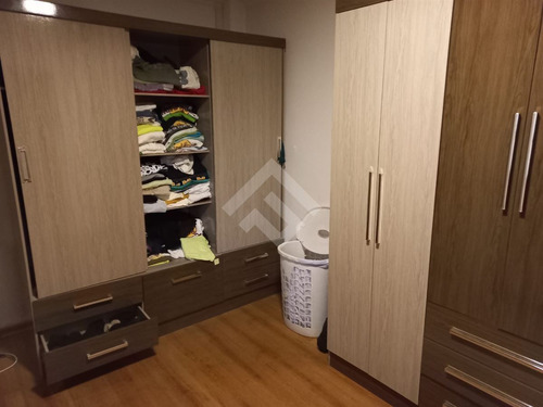 Parcela En Venta, Seis Dormitorios,los Laureles, Limache