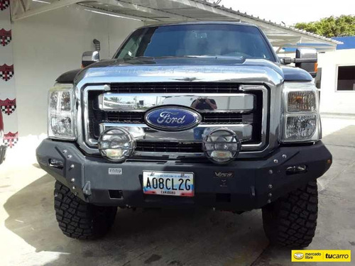 Ford Super Duty Automática
