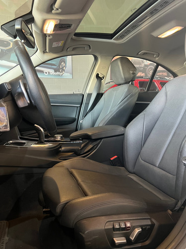 BMW Serie 3 3.0 330i Sedan Sport Line 252cv