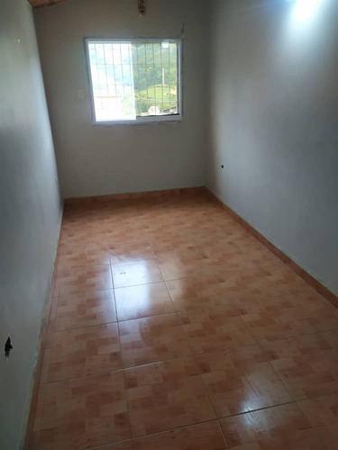 Imagen 6 de 14 de Casa Los Teques Urb Villa El Bosque Sector Las Guamas Lagunetica