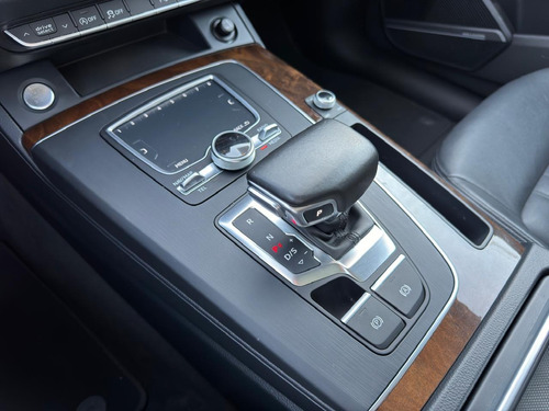 Audi Q5 2.0 L T Elite Dsg