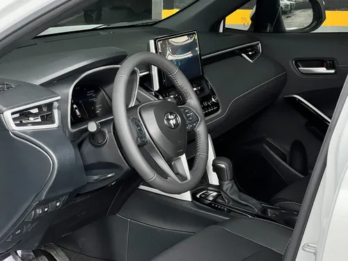 Corolla Cross Hibrida