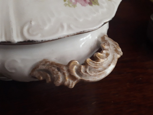 Sopera Salcera De Porcelana Francesa Blanco Con Flores (Usado)