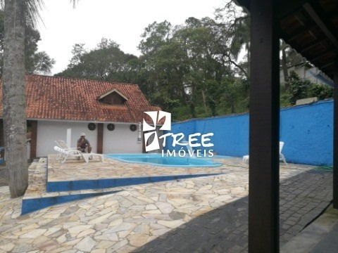 Imagem 13 de 23 de Venda- Chacara-aruja- Excelente Imóvel Com Aproximadamente A/t 3.750m², Distribuídos Em 3 Casas, Casa 1 Tem 2 Dormitórios, Sala, Cozinha, Wc(baixo - Ch00073 - 33146802