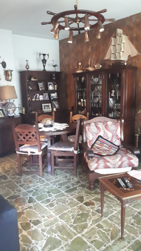 Imagen 4 de 14 de Casa Americana A La Venta En Ituzaingo Norte.