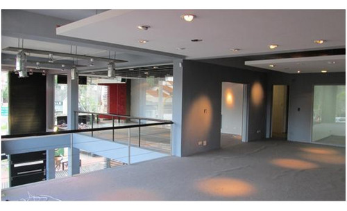 Local En Venta, Esquina Sobre Avenida Libertador, Martínez