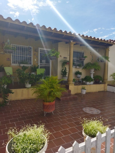 Imagen 2 de 14 de Casa En Venta En Turmero Maracay // 04243385555