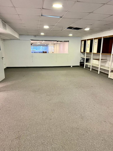 Oficina En Alquiler O Venta En Abasto