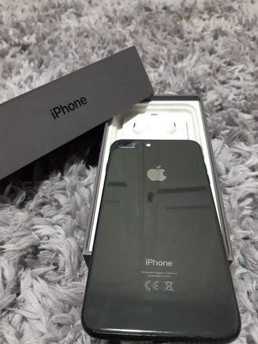iPhone 8 Plus