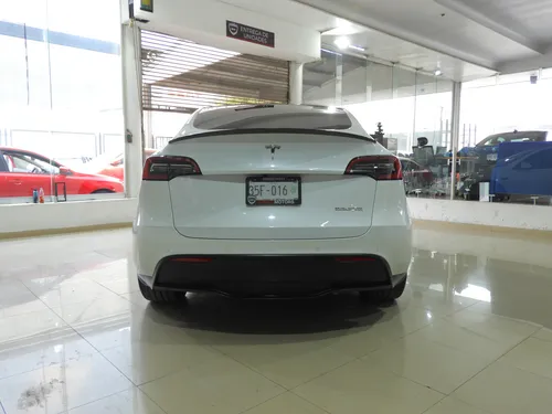 Tesla 2021 Model Y