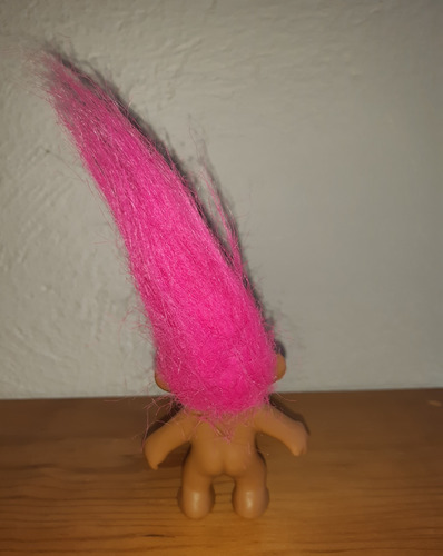 Muñeco Troll Cabello Rosa 8 Cm (Usado)