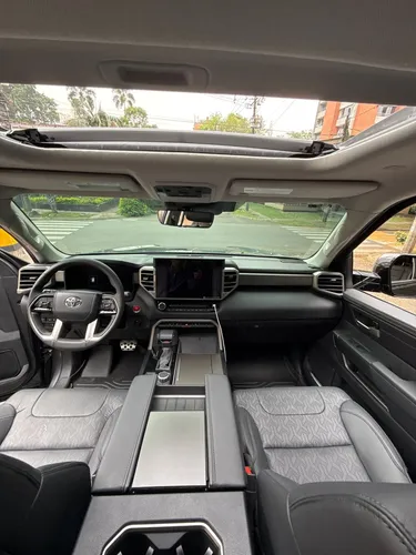 Toyota Sequoia 3.5 V6 Sr5 4X4