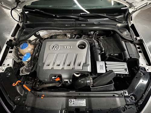 Volkswagen Vento 2.0 TDI ADVANCE L11