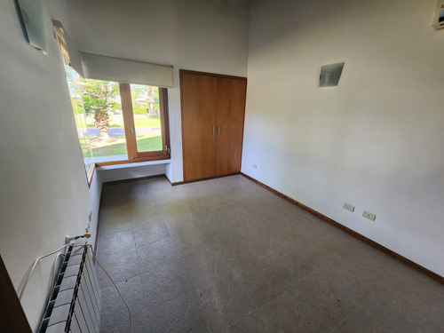 Venta Casa Funes Hills San Marino