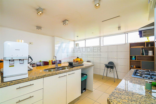 Departamento En Venta De 3 Dorm. En Providencia