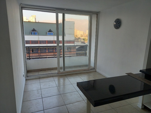 En Arriendo Comodo Depto 2 D 1 B En Euzaguirre 766
