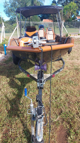 Lancha De Pesca 6 Mts Pronta E Equipada