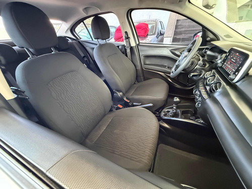 Fiat Cronos 1.3 Drive Flex 4p
