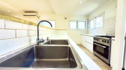 Casa En Venta En Sicardi 3 Dormitorios Parque