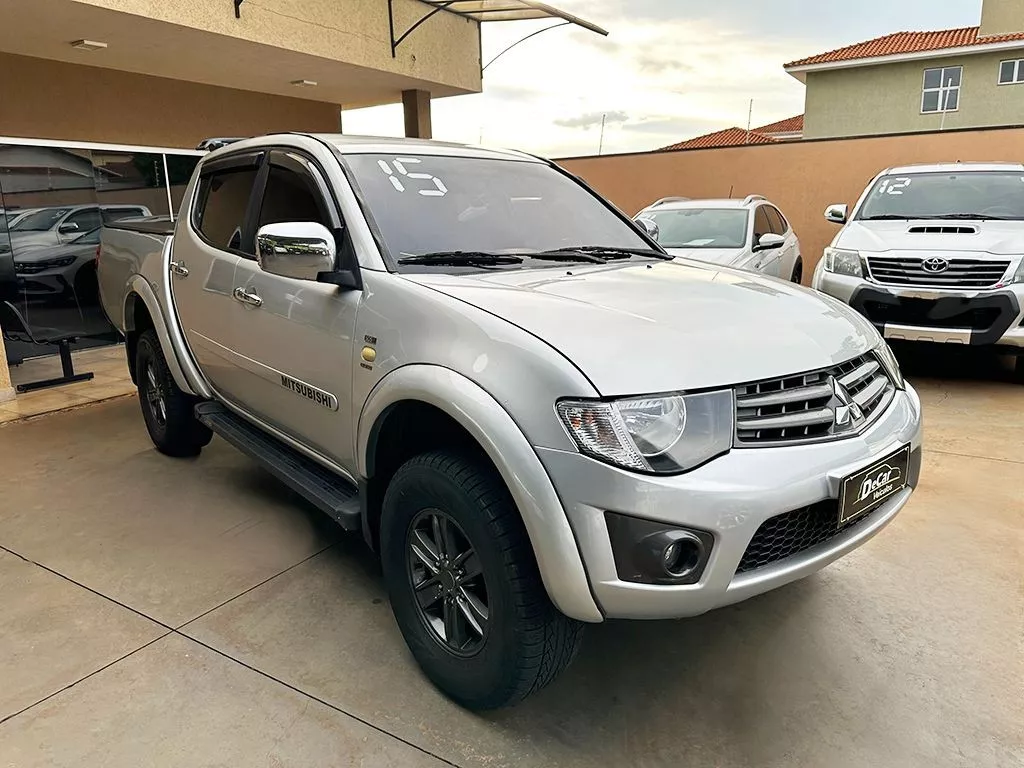 Mitsubishi L200 TRITON 3.2 GL 4X4 CD 16V TURBO INTERCOLER