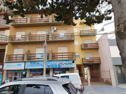Departamento Dos Ambientes Con Balcon Al Frente Primer Piso Centro De San Bernardo Incluye Cochera En El Edificio