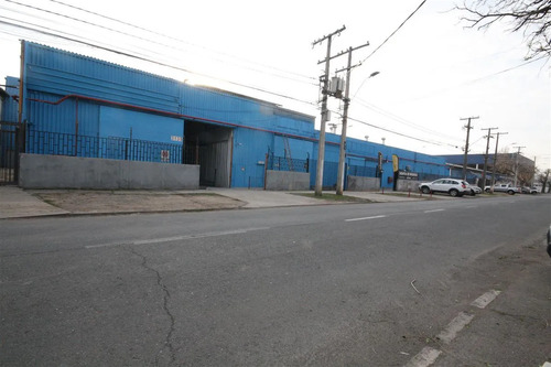 Oficina Con Bodegas En Recinto Logístico Del Sector De Macul