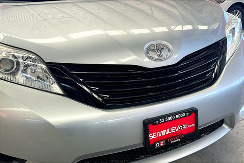 Toyota Sienna 3.5 Ce V6 At