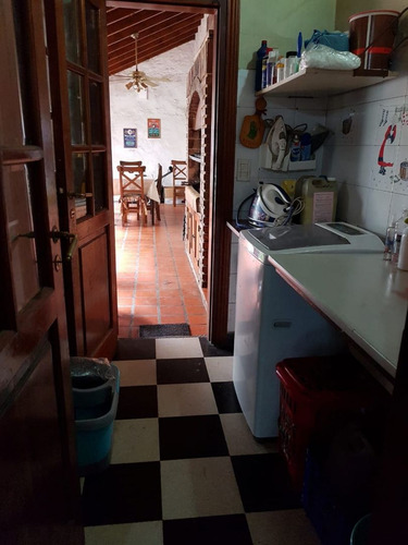 Casa En Venta En Parque Avellaneda