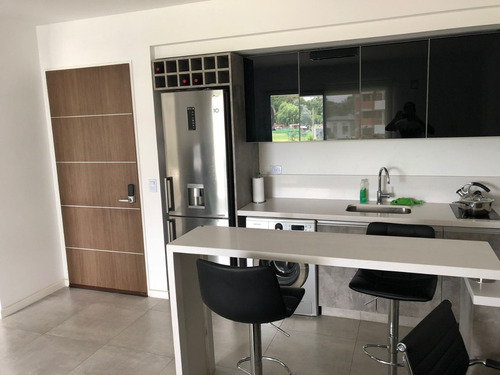 Imagen 3 de 12 de Venta Departamento 2 Amb. Lagoon