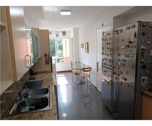 En Venta Espectular Penthouse En Colinas De La California Por $299.000