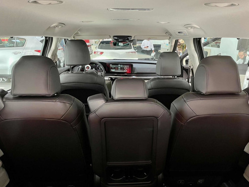 Imagem 8 de 14 de Kia Carnival 3.5 V6 Gasolina Ex Automatico