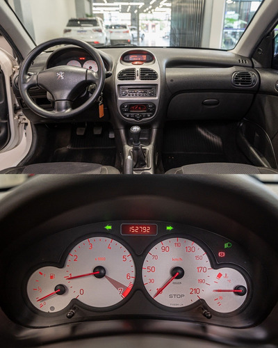 Peugeot 206 Techno/ Feline 1.6/ 1.6 Flex 16V 5p