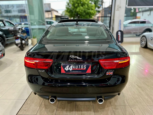 Jaguar XE 2.0 Pure