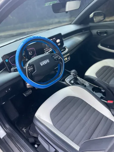 Kia K3 Cross 1.6 Zenith