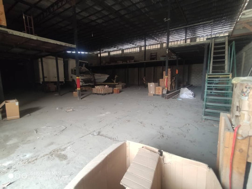 Imagen 12 de 15 de Venta De Galpon En Zona Industrial Palo Negro.