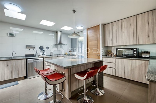 Imagen 7 de 24 de Casa En Venta 4 Dorm.+ Subterráneo + Sala De Estar E