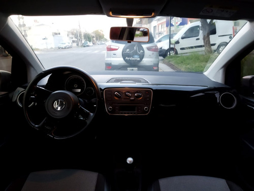 Imagen 10 de 13 de Volkswagen Up Black 5 Puertas