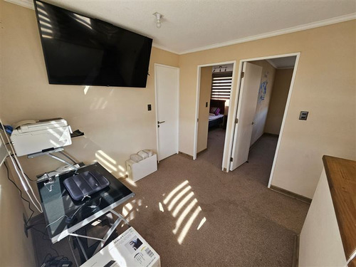 Casa En Venta De 3 Dorm. En Maipú
