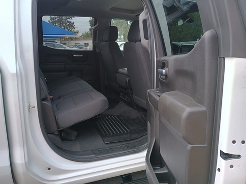 Chevrolet Silverado Custom 4x4