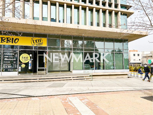Impecable Y Amplio Local Comercial En Las Condes