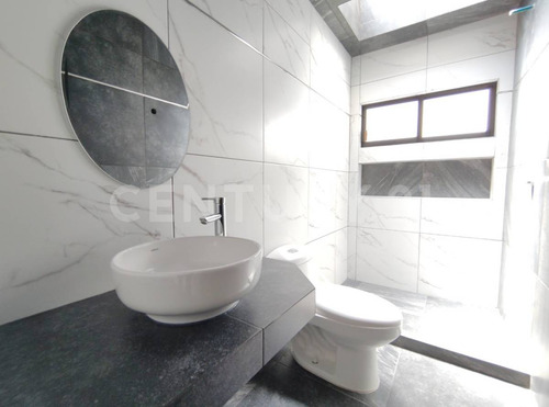 Casa En Venta De Un Piso En Col La Paz, Puebla, A Una Calle De Av. Teziutlán