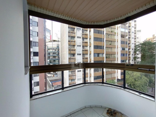 Imagem 1 de 10 de Livia Machado Imóveis Aluga Apartamento 02 Quartos Com 70m² Na Praia Do Canto - 1962
