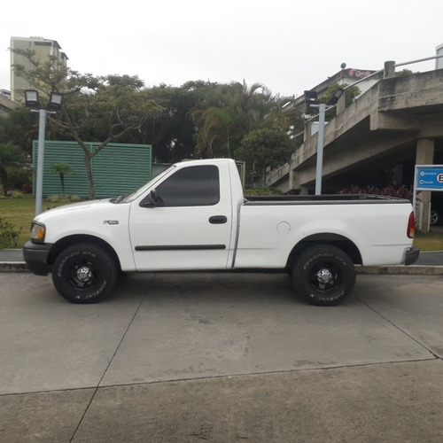 Imagen 5 de 13 de Ford F-150 Fortaleza V8 Mexicana 2008