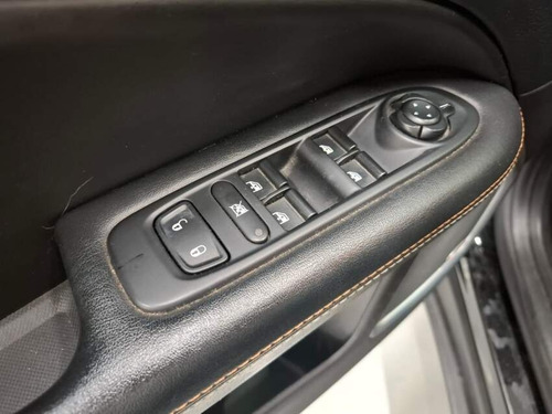 Jeep Compass 2.0 16V FLEX LONGITUDE AUTOMÁTICO