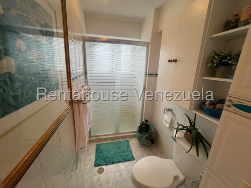 Ss: Vende Apartamento 25-17222 En Las Esmeraldas De 192,22 M2, 3h/4b/2pe2