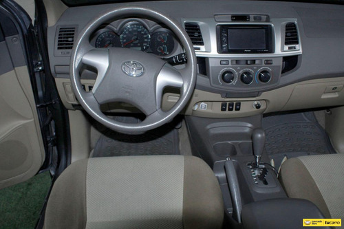 Imagen 18 de 25 de Toyota Fortuner Sr5