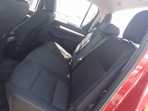 Imagen 6 de 7 de Toyota Hilux 2021 2.4 Cd Sr 150cv 4x2