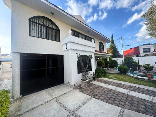 Casa En Venta, Lomas De La Hacienda, 4 Recámaras.