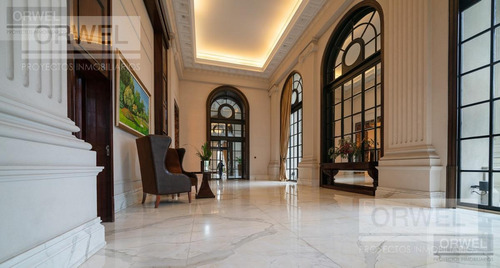 Imagen 9 de 20 de Chateau Libertador, Único En Su Estilo. 3 Suites Dep. Y 2 Coch. Hotel *****