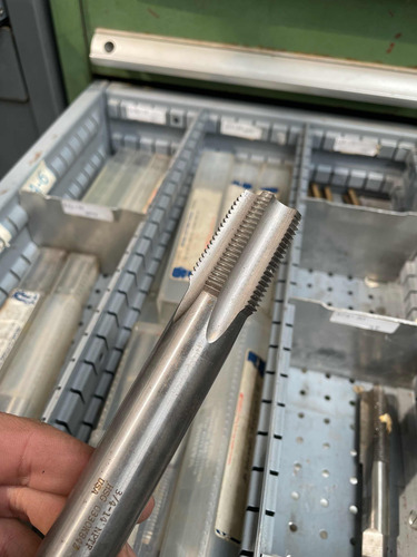 Machuelo 3/4 Nptf Hsg 5fl Taper Pipe X6 (Usado)